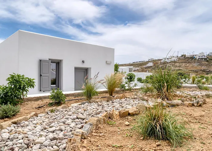 Ammos Serifos Ливадион